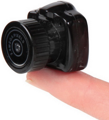 Hammacher Schlemmer Worlds Smallest Camera 